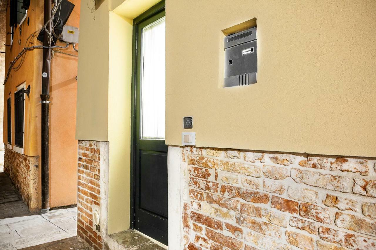 Ferienwohnung Ca Biennale, Scoprire La Venezia Nascosta! Exterior foto